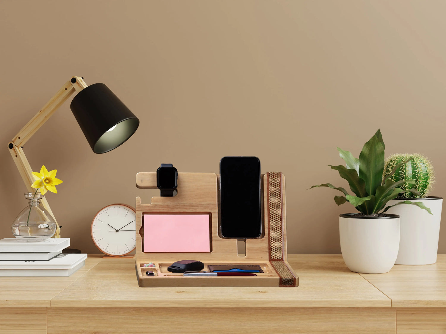 Essentials Stand Faranam